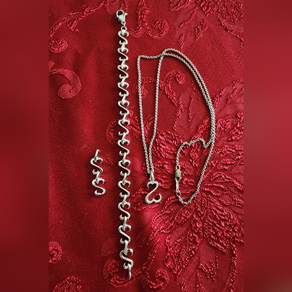 Jane Seymour Necklace with bracelet